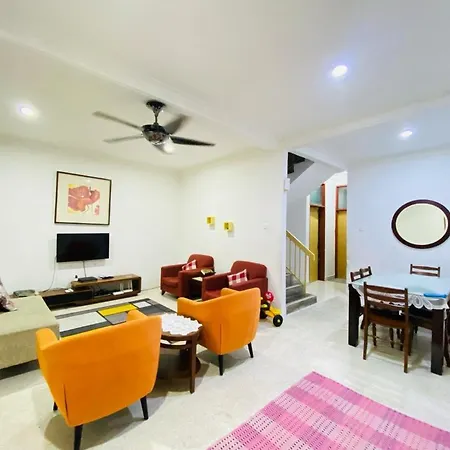 Homestay Dsenja Kepala Batas  Exterior photo