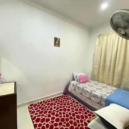 Homestay Dsenja Kepala Batas  Exterior photo